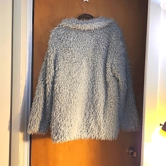 Faux Fur Coat - Picture 6 of 11